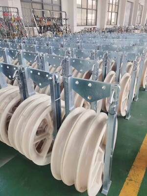 Heavy Duty Pulley Block with 10 Mm Ropediameter and 5:1 Safetyfactor for High Durability in Industrial Lifting